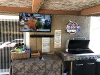 Tropical Hawaiian theme Family paradise! 🌴⛳️🐾🐾🏊‍♀️🎱 🎯 🔥🤗