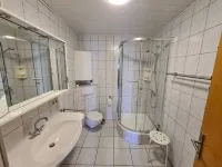 Ferienwohnung Direkt am Bostalsee Hotel dekat Burg Veldenz