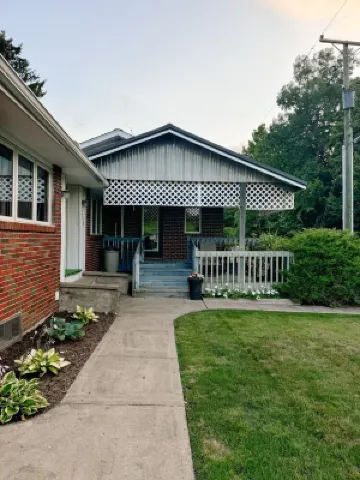 Honey Run King Suite ~Between Millersburg & Berlin