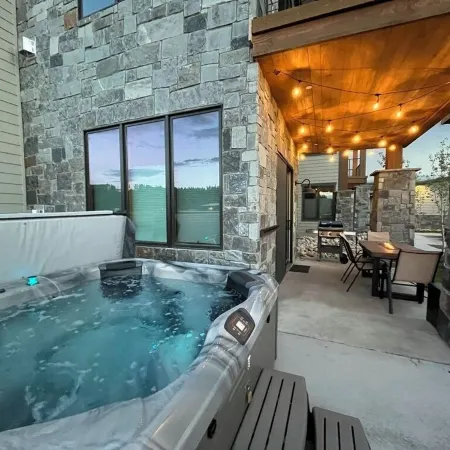 Bonus Bunk Room!  Private Hot Tub and Walkable to Restaurants and Brewery!