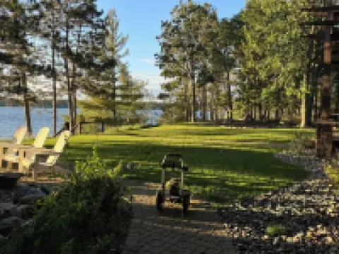Lower Whitefish Guest House Crosslake ~ Absolutely Beautiful Property! Hotels in Crosslake