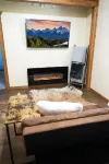 CDA River Condo: Fishing, Sleding, Floating, Skiing