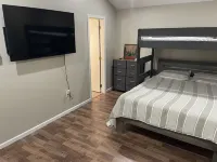 Cozy, Relaxing, Getaway house in Big Bass community Poconos-3 mins walk to lake