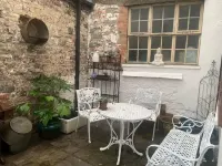 Gorgeous Listed Central  Cottage Abbey Views