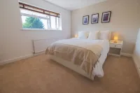 The Secret Garden - West Sussex 개트윅 공항 호텔