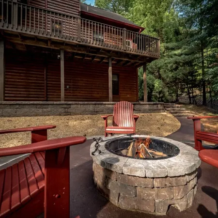 Dog Friendly, Hot Tub, Secluded Log Cabin, Fireplace, Fire Pit, Game Rm, King Bd
