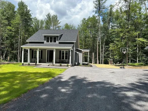 Hidden Hollow - Your Outdoor destination Hotels in Greig