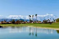 Gated Country Club Pool Villa /Acrisure Arena/ Tennis & Golf !