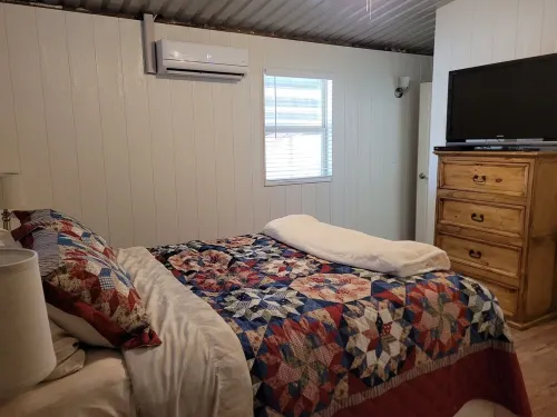 Terlingua Casita de Chiles Barndominium