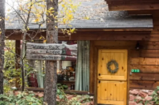 Rustic Beauty in the Canyon