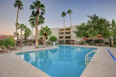 Newly Updated Modern Scottsdale Condo Old Town