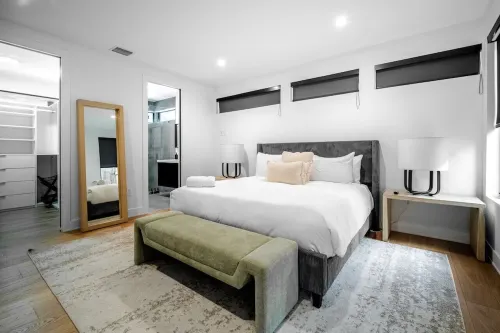 Modern Lux Villa, Private Pool, Billiards, Grill, Ping Pong, Design District