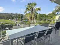 Avoca Coastal Retreat - holiday in the heart of Avoca Beach! Hotels in Avoca Beach