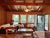 Cabin w/ Spa - minutes from the Lake, Kings Beach, Tahoe City & Ski Resorts