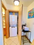 2 Bed 2 Bath, parking, convenience of Downtown CB on a Budget. Pets! Shuttle