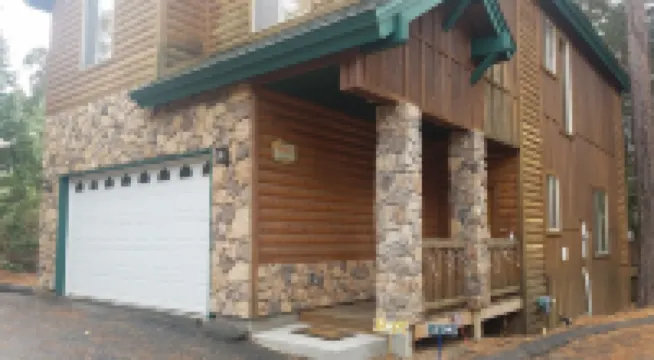 King’s Cabin Mtn Retreat at Shaver Lake! – Nr Village, wifi, A/C, Prem Property!