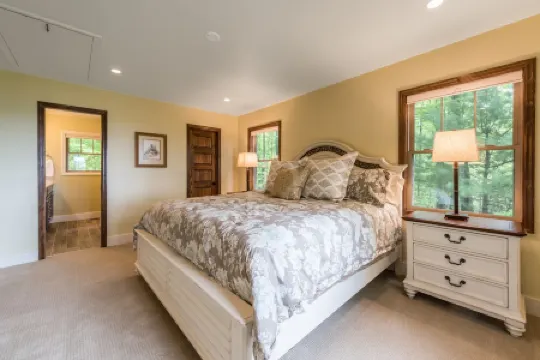 Peaceful and luxurious living with spectacular views