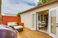 HIDDEN GEM 2-1/2 BLOCKS TO THE BEACH