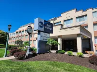 베스트 웨스턴 워터타운/포트 드럼 호운스필드 호텔