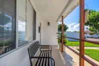 Charming 3-bedroom house with AC and WiFi in wonderful North Hollywood Hotels in Sun Valley