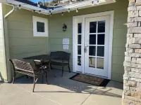 Newly Listed - Granite Hill - 2 Queen Bedroom Guest Suite A