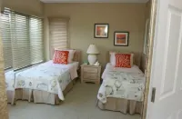 Country Club Long Boat Key Beach Villa  2B 3BA Pool