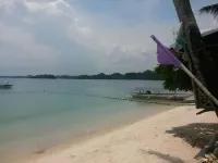 Raymen Beach Resort