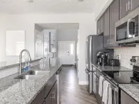 Relax in Style, Golf course Community Townhouse - 3440 Hotels in Lysander