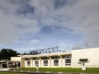 Novotel Fontainebleau Ury Hôtels à : Ury
