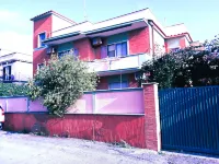 Airport Casa Sofia, a quiet apartment 500 mt from the beach and 20' from Rome