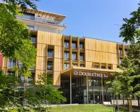 DoubleTree by Hilton Vienna Schonbrunn Hotels in Vienna
