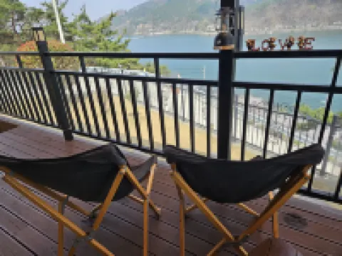 Hwasun Shim & View Pension