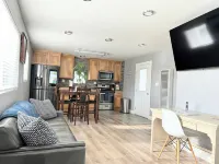 Bayside Casita Upgraded &In Town Hotels in Arcata