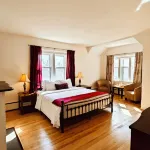 แอนดี้ส์ บลู เฮาส์