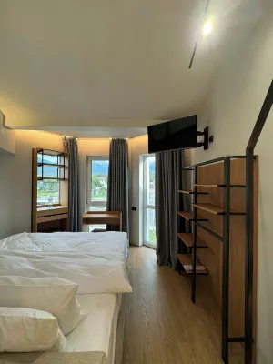 Mosh Mosh Boutique Hotel