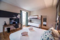 Petit Palace Santa Cruz Hotel in zona Rafael Ortiz