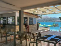 Apartments and Rooms Villa Niko Hotels in Arbanija