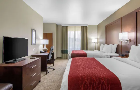 肖尼-堪薩斯城舒適套房酒店