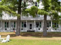 Historic Birch Lodge and Motel Hotels in Chippewa County