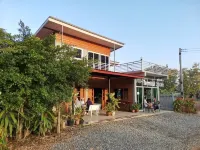 Terminal 1 Cafe and Resort Hotels near Wat Kiew Mung Khao Nimit