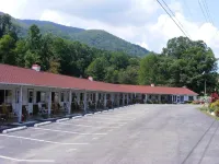 Laurel Park Inn - Parking