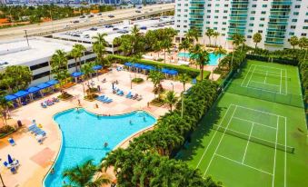 Amazing Condo 3 Min to the Beach