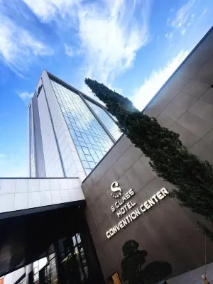 S Class Hotel Convention Center - spa