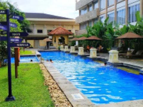 Monopoli Hotel Bukittinggi Hotels in Bukittinggi