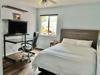 DT レノ - ベッドルーム ホームウW パティオ BBQ グリル ゲームズ ルーム のホテル