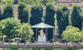 Mamo Florence - Tintori Luxury Palace