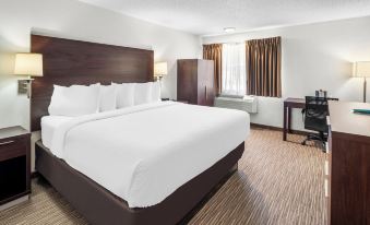 EverSpring Inn & Suites