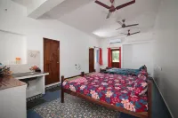 Le Pondy Home Stay