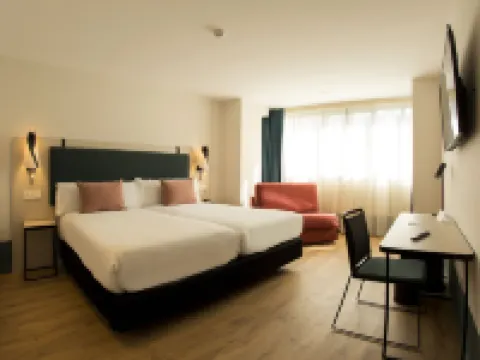 Hotel Plaza de La Paz Hotéis em Haro