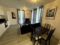 Cozy Bracknell Apartment with Modern Amenities Hotel a Bracknell